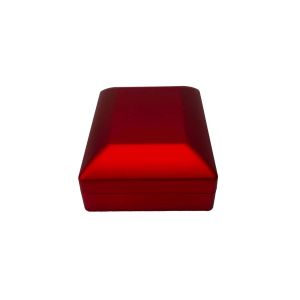 Crvena poklon kutija za nakit 9x7x3.5 cm – Elegantna kutijica za prsten ili lančić