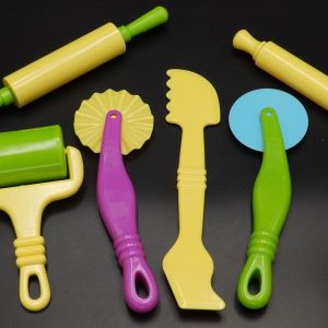 Set za izrađivanje oblika od plastelina i glinamola (6 komada u setu)