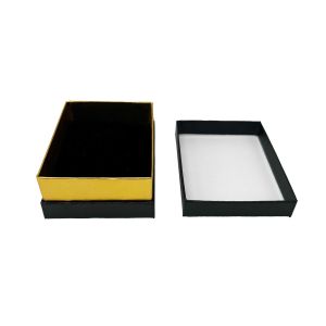 Poklon kutija za nakit 9×7×3 cm – Crna sa zlatnom crtom