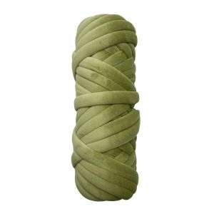 Chunky pliš pređa 1 cm, 250 g – Maslinasto zelena (br. 107)