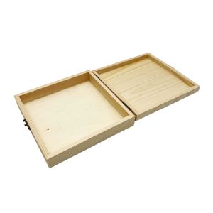 Drvena kutija 15x15x4 cm – poklon i DIY dekoracija (G-16)